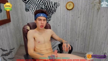 Coy_Eric  16-10-2021 video Flash feet